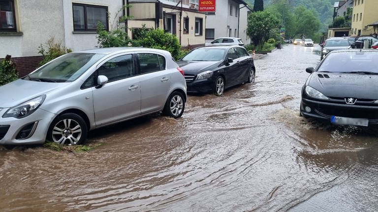 Überschwemmung Schriesheim (Foto: dpa Bildfunk, Foto: René Priebe)